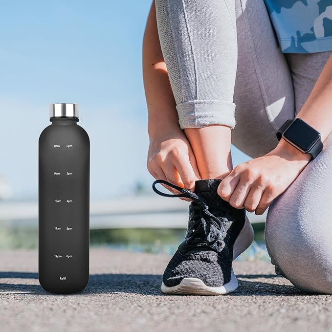 Water Bottle 32 oz, Frosted Style Sports Water Bottles BPA Free Water Bottle With Time Marker,Small mouth Leakproof Water Bottles with Strap for Gym Fitness Hiking Bike Camping (Black)