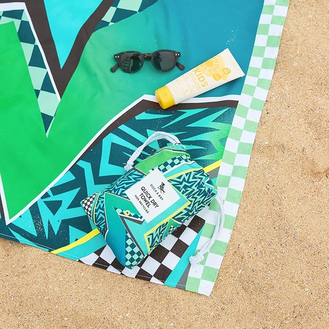 Dock & Bay Kid's Towel - for Beach Use - Quick Dry, Sand Free - Compact, Lightweight - 100% Recycled - Includes Bag - Tide Skater, Medium (130x70cm, 51x28)