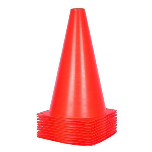 Alyoen 9 inch Traffic Cones, Plastic Sport Cones, Red Soccer Training Cones for Outdoor Activity & Festive Events (Sets of 10/15/ 20)