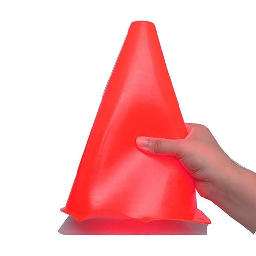 Alyoen 9 inch Traffic Cones, Plastic Sport Cones, Red Soccer Training Cones for Outdoor Activity & Festive Events (Sets of 10/15/ 20)