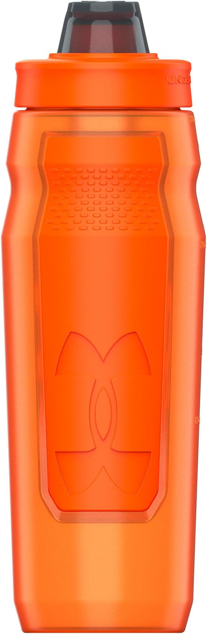 Under Armour 32oz Playmaker Squeeze Water Bottle | Squeeze