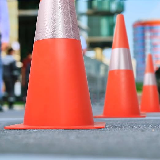 [5 Pack] 18 inch Traffic Cones with Reflective Strip, Safety Road Parking Cones,Agility Field Marker Cones for Soccer Basketball Football Drills Training, Outdoor Sport Activity & Festive Events