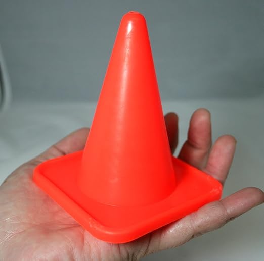 BlueDot Trading 4” Orange Traffic Cones Mini Plastic Sports Cones for Agility Training, RC Racing, Outdoor Activities, Party Games, 40 Pieces