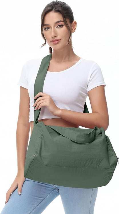 Small Gym Bag for Women with Shoes Compartment, Stylish Duffle Travel Bag for Plane, Lightweight Duffle Bag for Women & Men, Sport Gym Tote Bag with Wet Pocket for Yoga, Pilates, Swimming