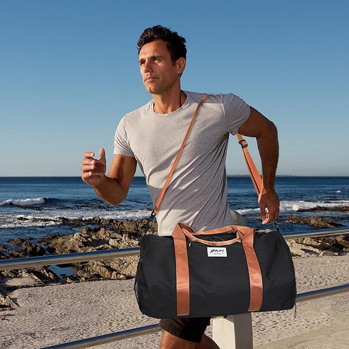 BE SMART Waterproof Mens Gym Bag with Shoe Compartment, Duffle Bag with Wet Pocket for Men, Lightweight Large Sport Carry On Duffel Bag With Tpu Pocket for Travel, Sports, Fitness & Workout