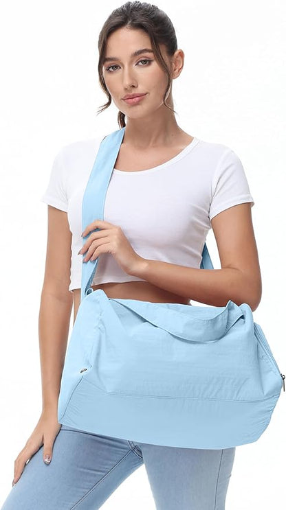 Small Gym Bag for Women with Shoes Compartment, Stylish Duffle Travel Bag for Plane, Lightweight Duffle Bag for Women & Men, Sport Gym Tote Bag with Wet Pocket for Yoga, Pilates, Swimming