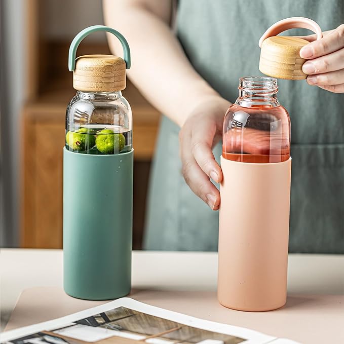 21oz Borosilicate Glass Water Bottle with Non-Slip Sleeve & Leak-Proof Lid-Reusable Drink Bottle for Office,Travel,Gym,Hiking-Ideal Gift for Home,Car & Fitness Enthusiasts (2pcs Green)