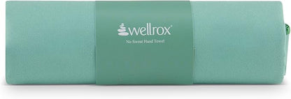 Wellrox Microfiber Yoga Hand Towel – Super Soft, Quick-Dry, Non Slip Yoga Towel for Hot Pilates, Gym & Workouts (26.5" x 16", Green)