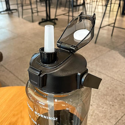 Sports Water Bottle With Straw, 2000ML Large Capacity Plastic Water Cup, Portable Strap, Times Scale for Gym, Outdoor Fitness (Purple)