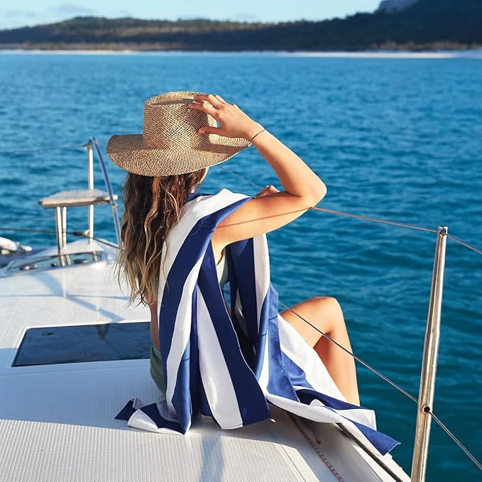 Dock & Bay Beach Towel - Quick Dry, Sand Free - Compact, Lightweight - 100% Recycled - Includes Bag - Cabana - Whitsunday Blue, Medium (130x70cm, 51x27)