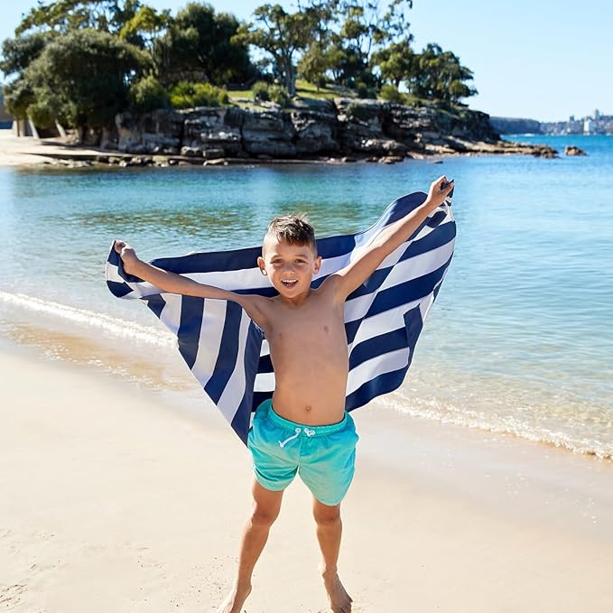 Dock & Bay Beach Towel - Quick Dry, Sand Free - Compact, Lightweight - 100% Recycled - Includes Bag - Cabana - Whitsunday Blue, Medium (130x70cm, 51x27)