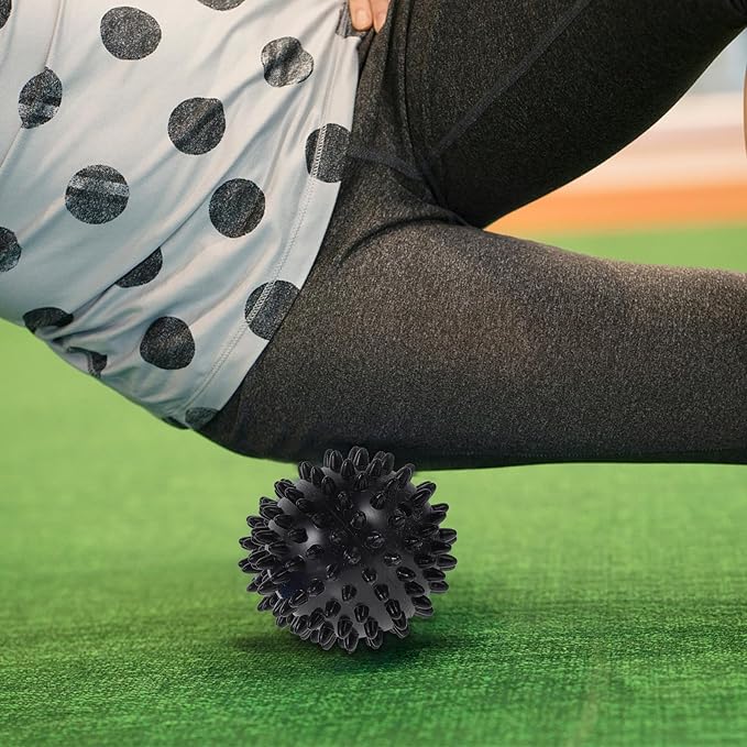 VILLCASE 2pcs Peanut Shaped Spiky Plastic Massage Balls for Muscle Relaxation and Rehabilitation Training, Foot and Body Therapy Device for Deep Tissue Massage and Relief