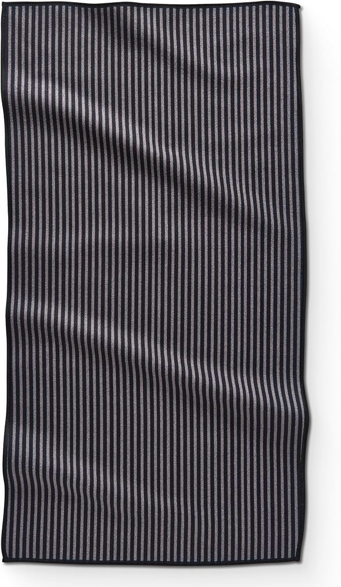 GEOMETRY Gym Towels for Working Out - Double-Sided, Compact & Quick Dry, Super Absorbent Microfiber Sweat Towel - Premium Microfiber for Gym - in Line, 16" x 30", 1 Piece